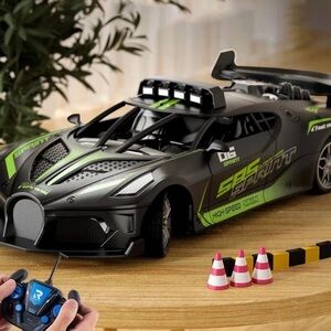 GroundX High-Speed Drift Racing Car - Black and Green